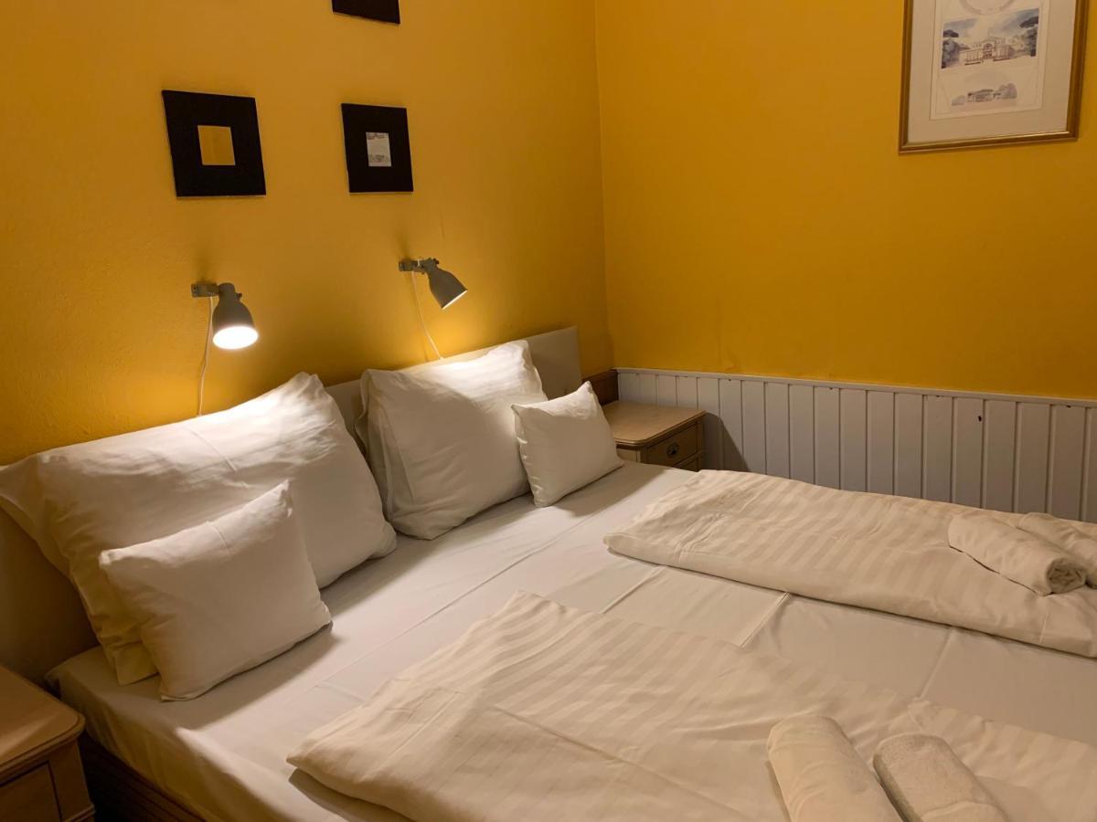 Hotel Omnibusz บูดาเปสต์ ภายนอก รูปภาพ